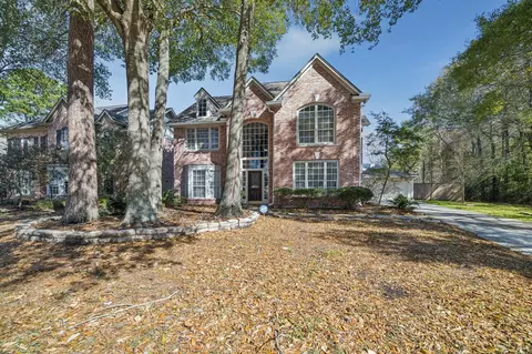2818 Maple Bend Dr, Kingwood, TX 77345