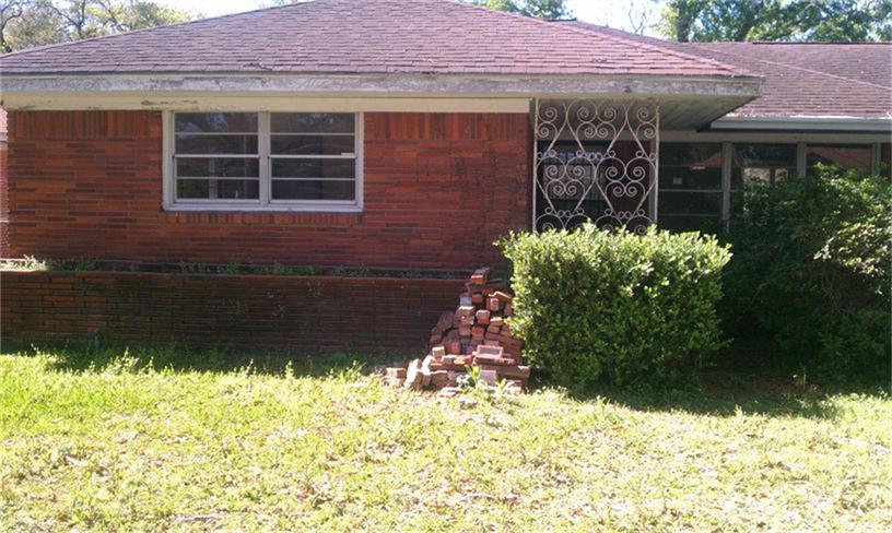 2112 John St, Pasadena, TX 77502 photo 1