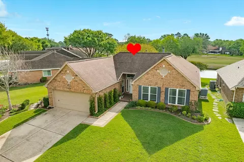 707 W Peach Hollow Cir, Pearland, TX 77584