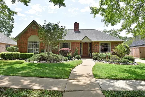 3862 W Wisteria Cir, Sugar Land, TX 77479