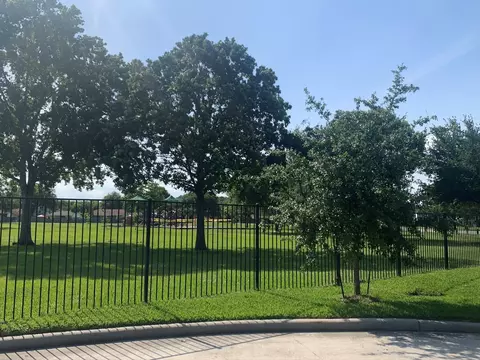 Exterior - 5026 Keith Rd, Pasadena, TX 77505 photo 8 of 8