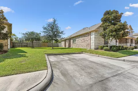 Exterior - 5026 Keith Rd, Pasadena, TX 77505 photo 7 of 8
