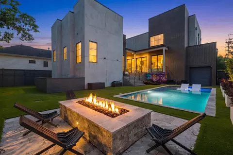 6143 Hurst St, Houston, TX 77008