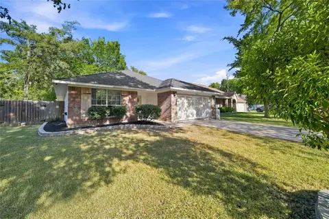 15914 Castaway Ct, Crosby, TX 77532