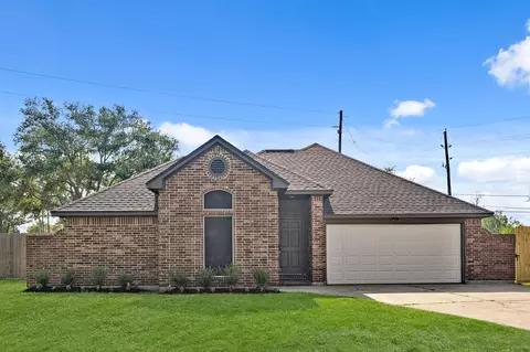 7106 Hopi St, Baytown, TX 77521
