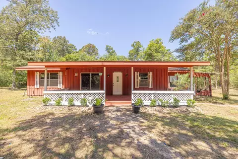 230 Deane Dr, Livingston, TX 77351