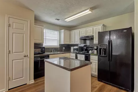 Kitchen - 4926 Comal River Loop, Spring, TX 77386 photo 1 of 3