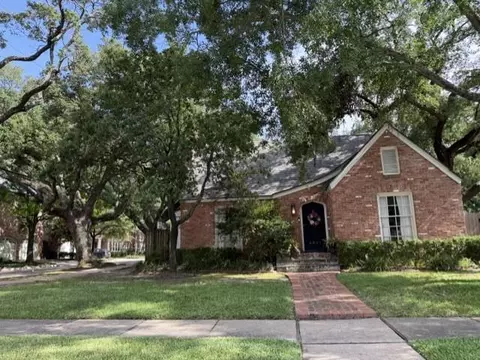 2801 Albans Rd, West University Place, TX 77005