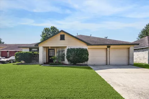 16911 Summer Dawn Pl, Houston, TX 77095