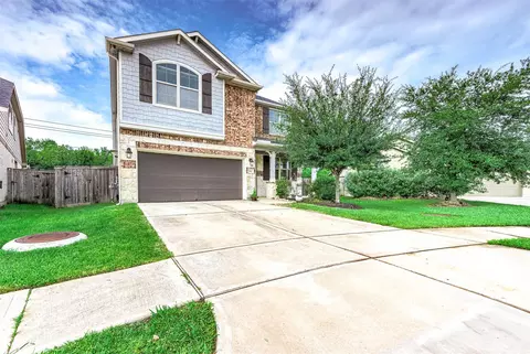 565 Winburn Tide Ln, La Porte, TX 77571