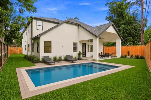 959 Althea Dr, Houston, TX 77018