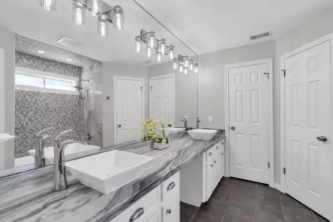 Bath - 6514 Larkmount Dr, Spring, TX 77389 photo 1 of 3