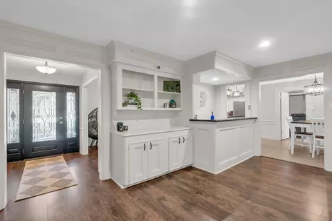 Entry Way - 6514 Larkmount Dr, Spring, TX 77389 photo 3 of 6