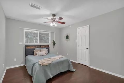 Bedroom - 6514 Larkmount Dr, Spring, TX 77389 photo 2 of 2