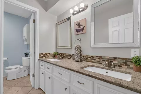 Bath - 6514 Larkmount Dr, Spring, TX 77389 photo 3 of 3