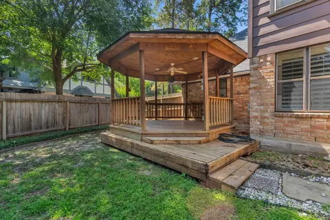 Exterior - 6514 Larkmount Dr, Spring, TX 77389 photo 1 of 4