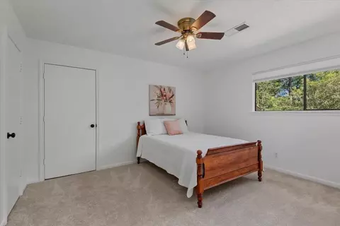 Bedroom - 10 Cape Chestnut Dr, Spring, TX 77381 photo 3 of 4