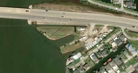 3401 Highway 6, Hitchcock, TX 77563