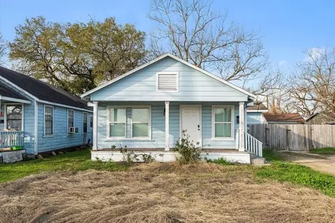 1605 Walnut Ave, Rosenberg, TX 77471