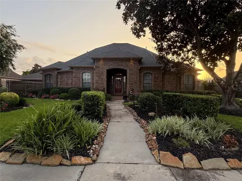 1710 Brooke Amber Cir, Deer Park, TX 77536