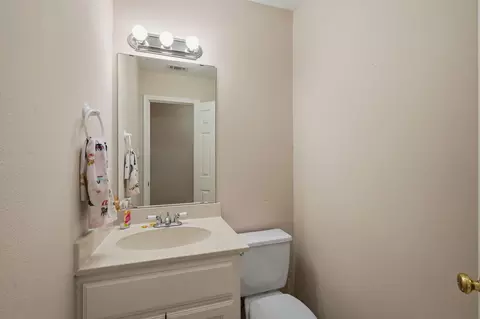 Bath - 98 Heather Ln, Trinity, TX 75862 photo 4 of 4