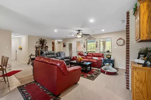 Living - 98 Heather Ln, Trinity, TX 75862 photo 1 of 1