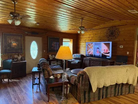 3063 Fm 1413, Dayton, TX 77535