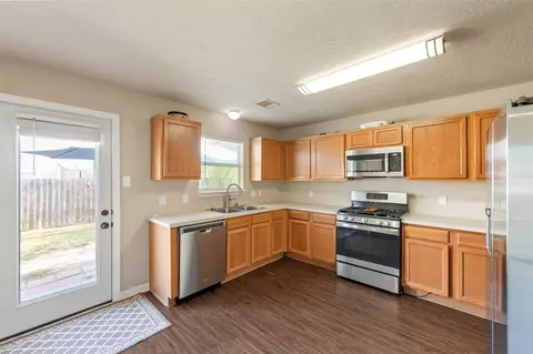 Kitchen - 2914 Rustling Chestnut St, Spring, TX 77389 photo 1 of 4