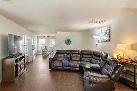 Living - 2914 Rustling Chestnut St, Spring, TX 77389 photo 1 of 5