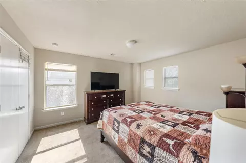 Bedroom - 2914 Rustling Chestnut St, Spring, TX 77389 photo 3 of 5
