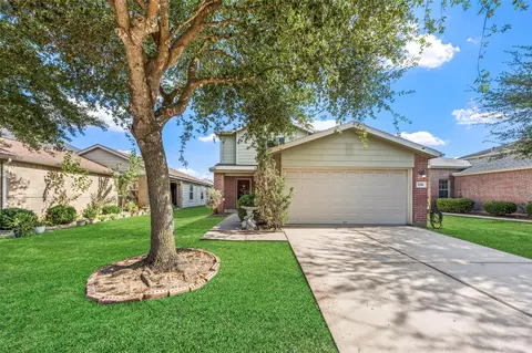 Exterior - 2914 Rustling Chestnut St, Spring, TX 77389 photo 3 of 4