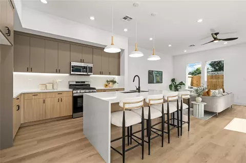 3014 Beulah St, Houston, TX 77004