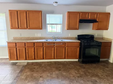 Kitchen - 424 Baker Cir, Ames, TX 77575 photo 1 of 1