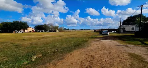 12025 Mcfarlane Rd, Beasley, TX 77417 photo 3
