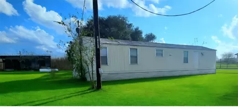 12025 Mcfarlane Rd, Beasley, TX 77417