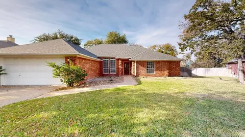 1803 Fernhaven Cir, College Station, TX 77840
