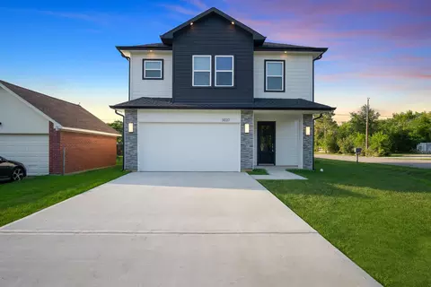 11037 Bois D Arc St, La Porte, TX 77571