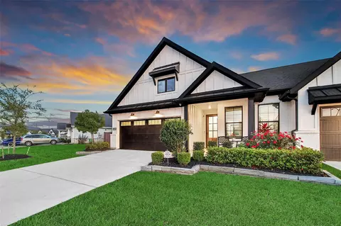 6439 Pomegranate Blossom Dr, Katy, TX 77493