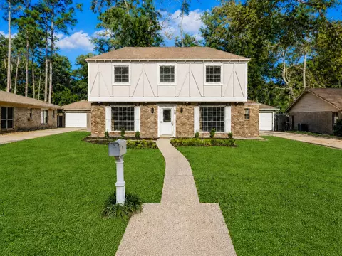 2815 Woodland Grove Dr, Kingwood, TX 77339