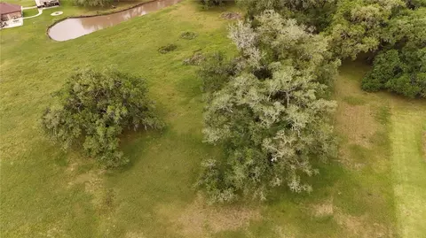 1207 Mill Rd, Angleton, TX 77515 photo 4
