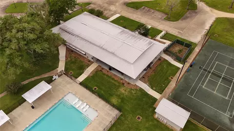 1207 Mill Rd, Angleton, TX 77515 photo 15