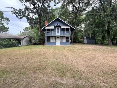 16 Hickory Holw, Huntsville, TX 77320