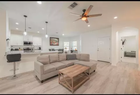 4633 Larkspur St, Houston, TX 77051