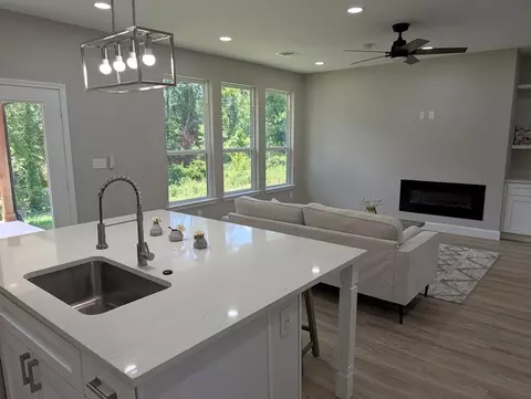 206 Splitrail Dr, Kemp, TX 75143 photo 8