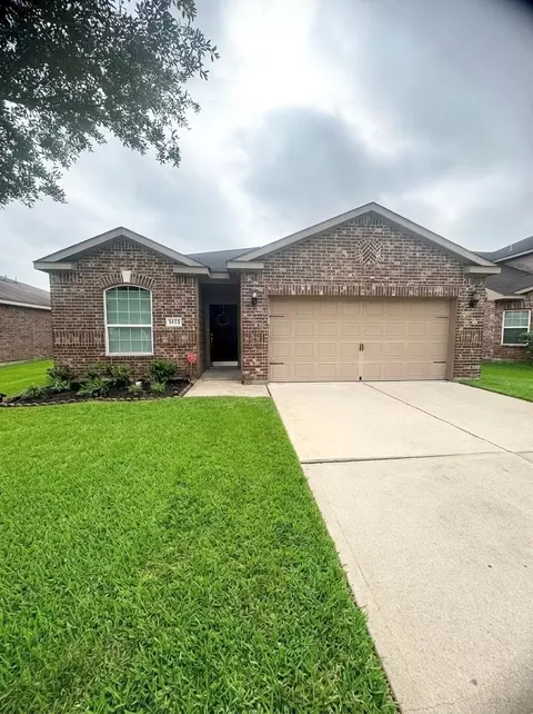 5115 Harbor Palm Dr, Richmond, TX 77469
