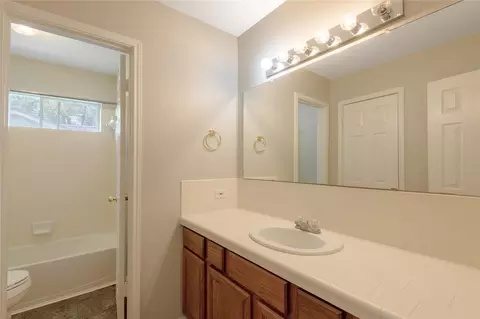 Bath - 324 Red Oak Ln, Trinity, TX 75862 photo 2 of 2