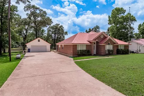 324 Red Oak Ln, Trinity, TX 75862