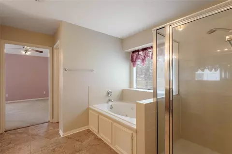 Bath - 324 Red Oak Ln, Trinity, TX 75862 photo 1 of 2