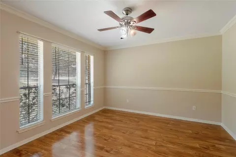 Living - 324 Red Oak Ln, Trinity, TX 75862 photo 2 of 5