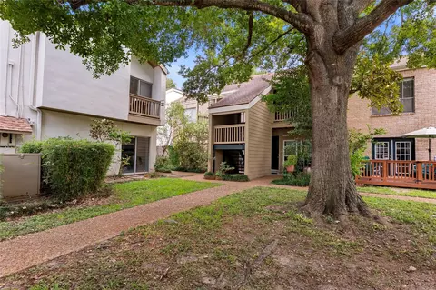 2100 Tanglewilde St #614, Houston, TX 77063